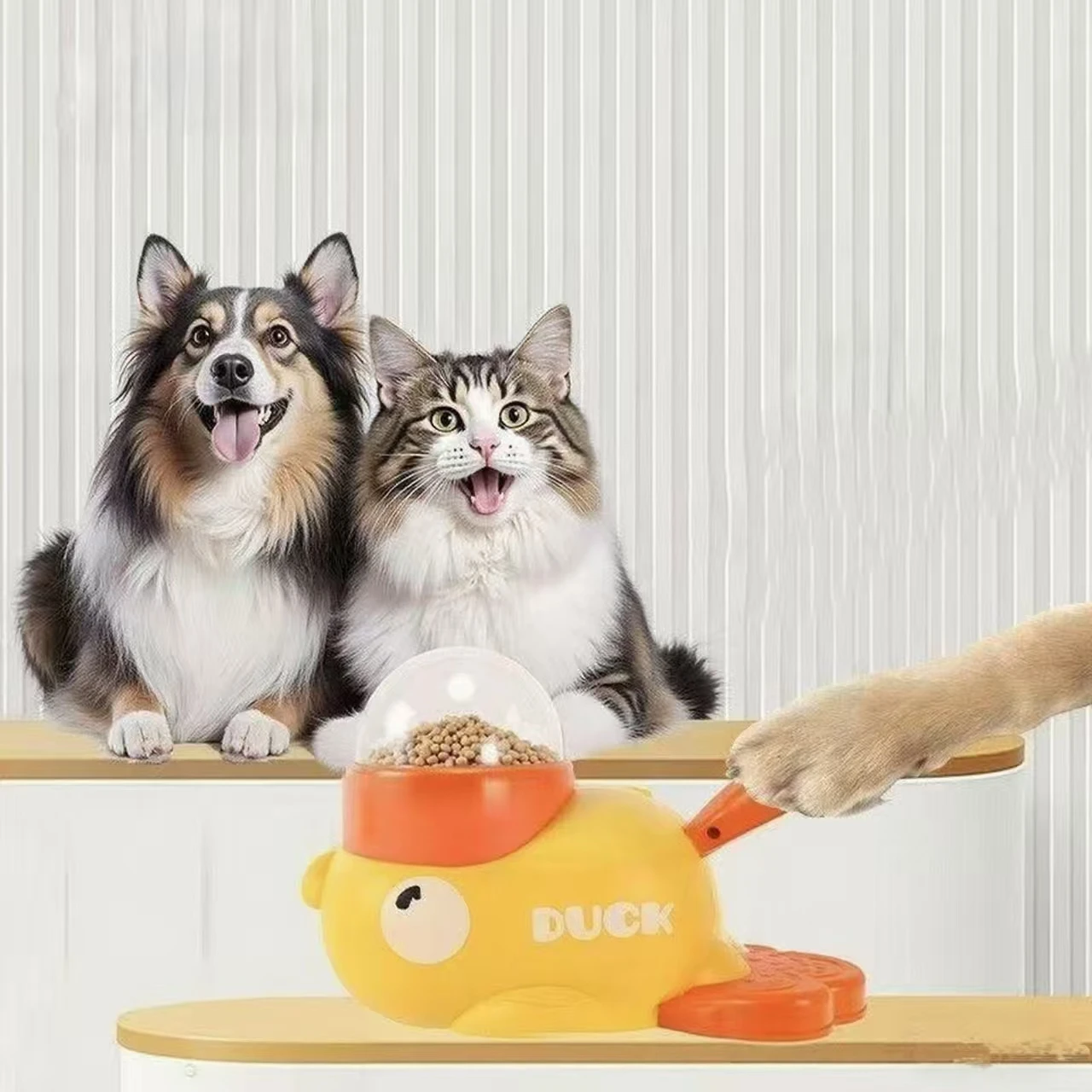 Interactive Cat Toy - Dispenser Makanan Kucing Interaktif Berbentuk Bebek